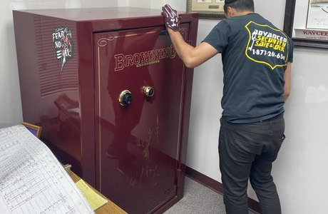 safe being installed